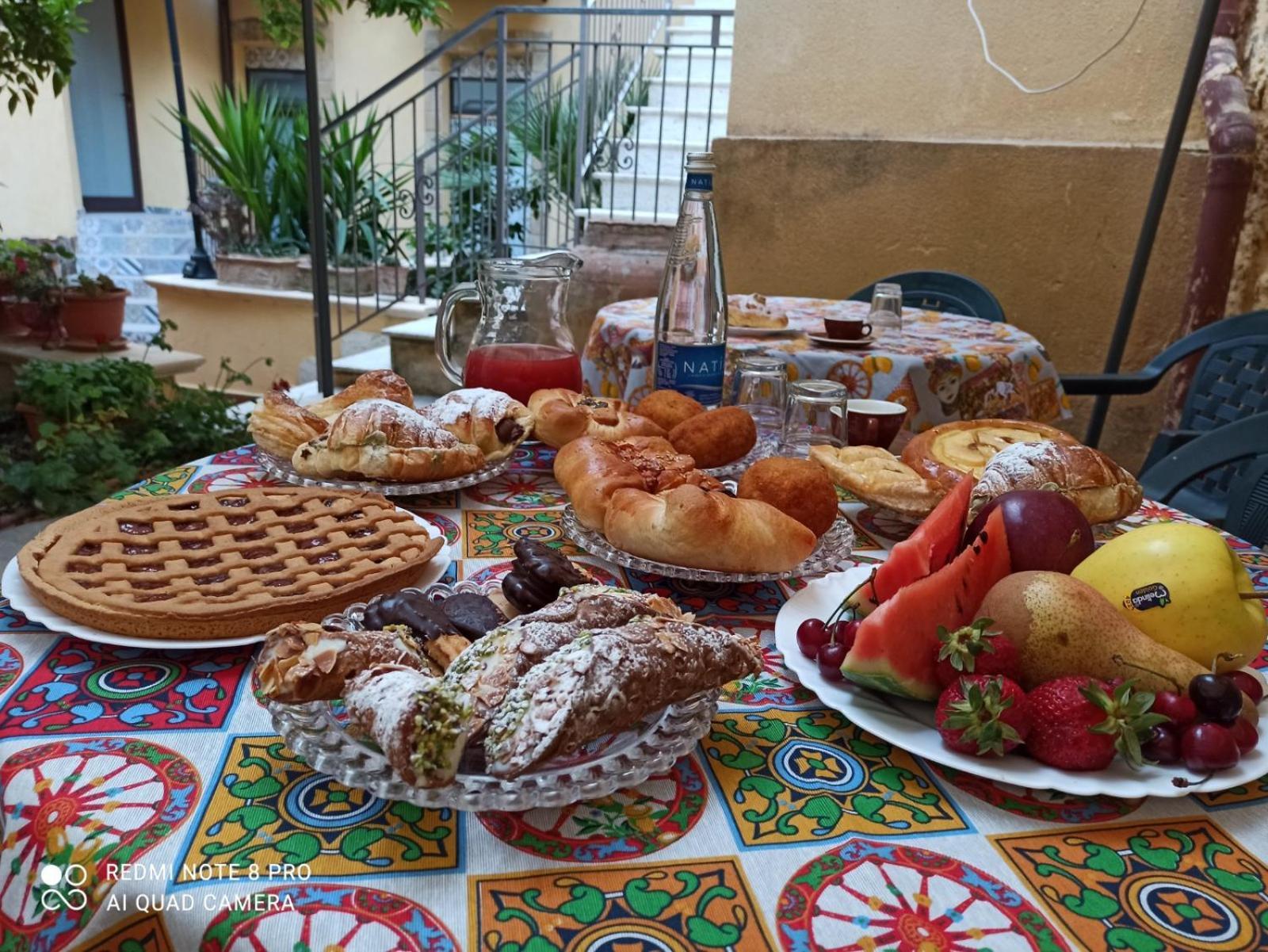 B&B Il Melograno Antico Con Terrazza E Giardino Agrigento Eksteriør billede